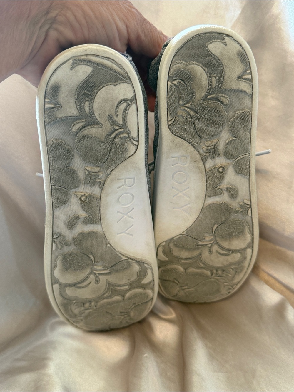 Roxy Gray Women's Slip-On Sneaker Flats - Picture 5 of 6